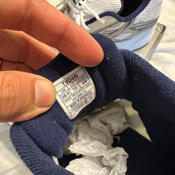 ASICS Gel Strike 2 BRAND NEW from 2015 1130 Style. Size 10 Running Y2K Lifestyle - Picture 6 of 7